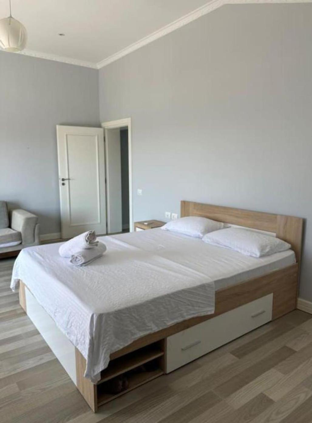 Kino Apartment Tirana Exterior foto